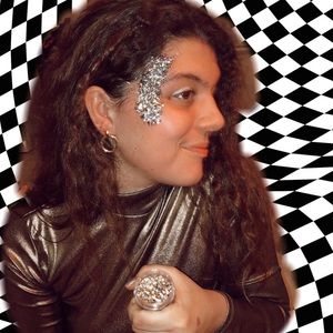 Meet your Posher, Jillian